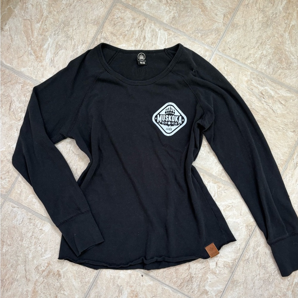 MUSKOKA BEAR WEAR🐻 Black Logo Long Sleeve Tee